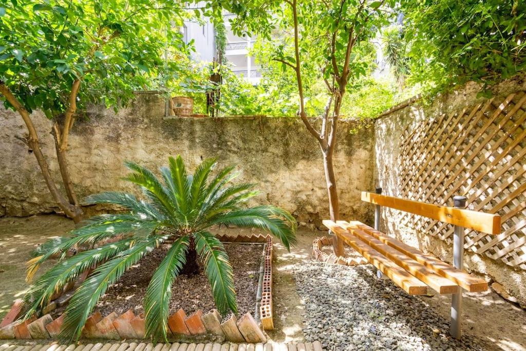 Secret Garden Downtown Apartman Athén Kültér fotó